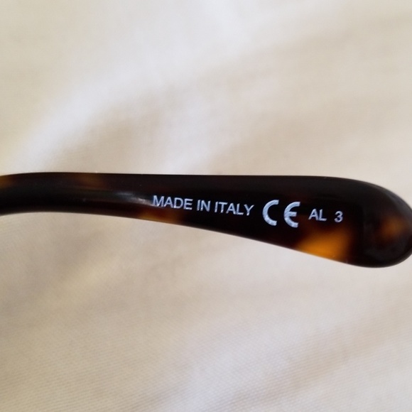 Givenchy sunglasses - Picture 5 of 8